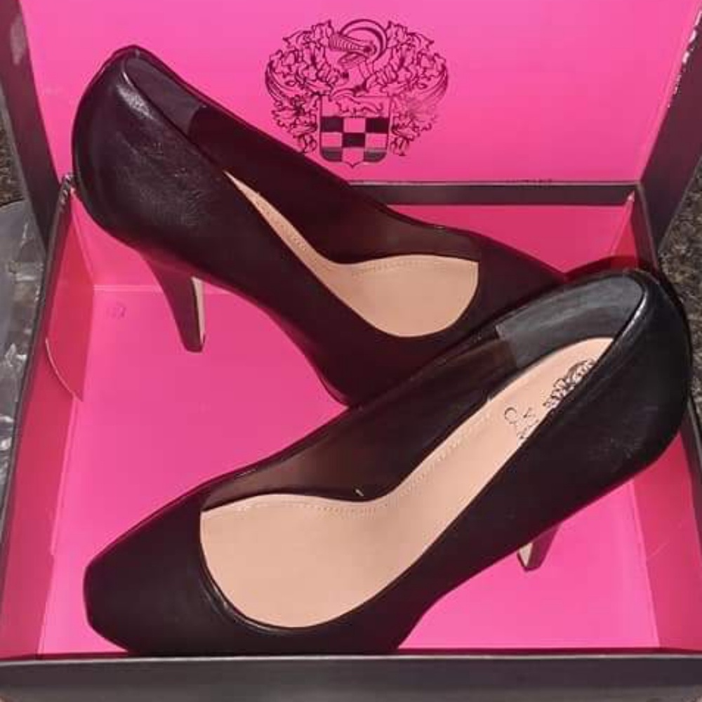 Vince Camuto heels size 10W - Picture 1 of 6